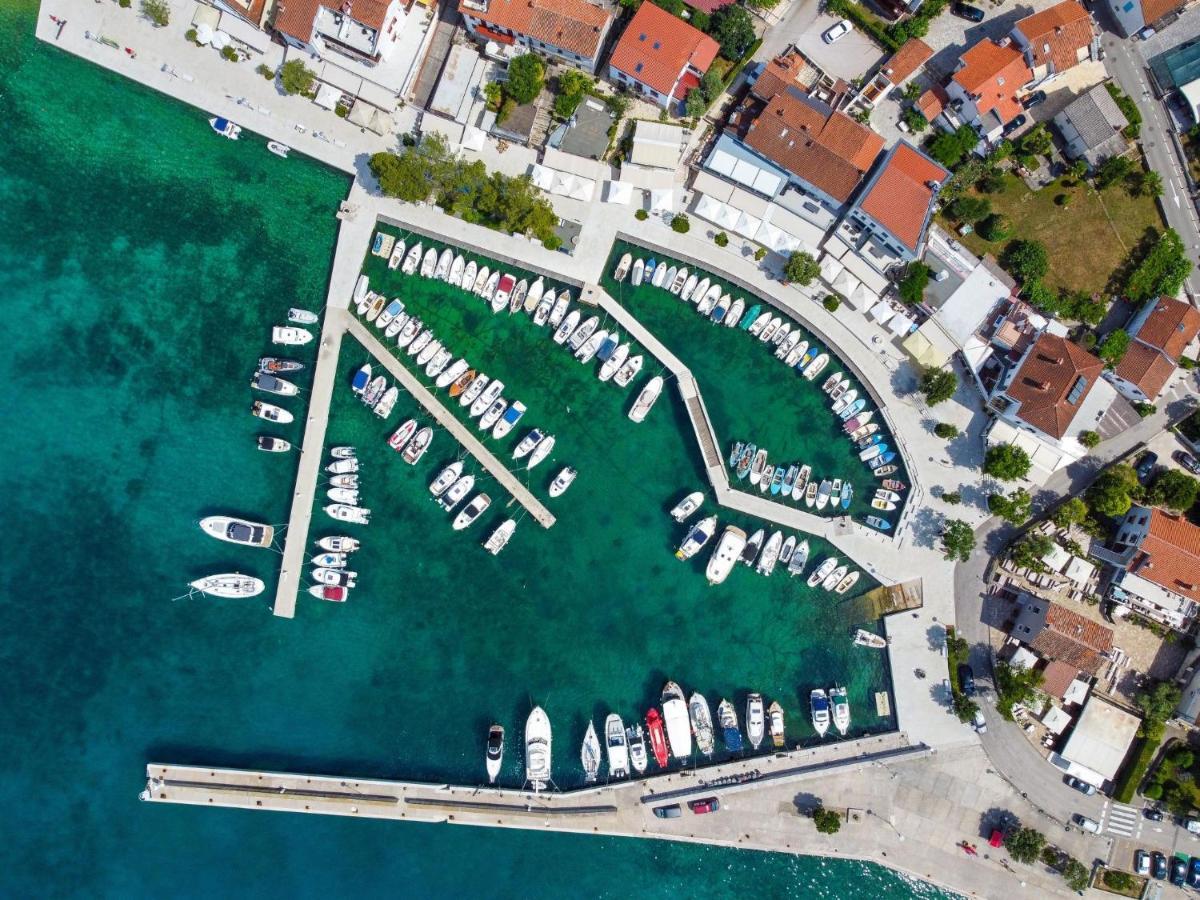 Apartment Albaneze By Interhome Njivice Esterno foto